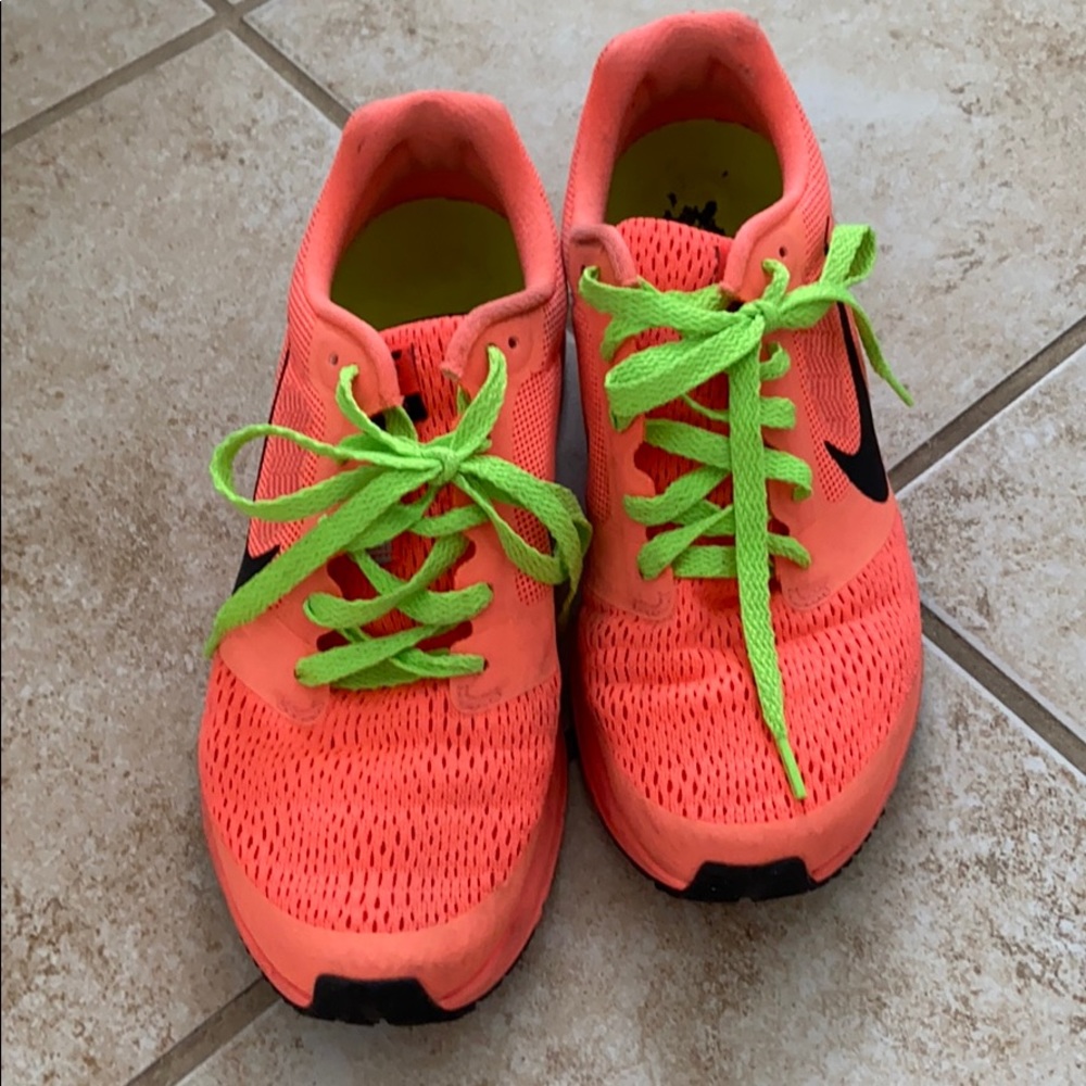 EUC Nike running shoes